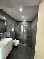 Ambleside Rooms & Suites