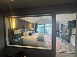Ambleside Rooms & Suites