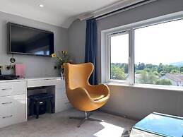 Ambleside Rooms & Suites