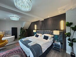 Ambleside Rooms & Suites