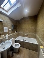 Ambleside Rooms & Suites
