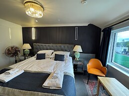 Ambleside Rooms & Suites