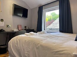 Ambleside Rooms & Suites