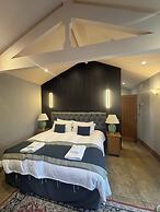 Ambleside Rooms & Suites