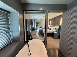 Ambleside Rooms & Suites