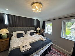 Ambleside Rooms & Suites