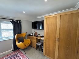 Ambleside Rooms & Suites