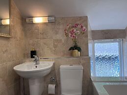 Ambleside Rooms & Suites