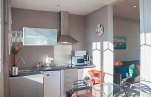 Feel at Sants Apartments