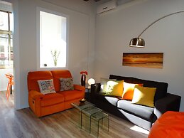 Feel at Sants Apartments