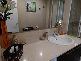 Feel at Sants Apartments