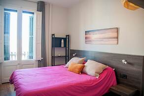 Feel at Sants Apartments