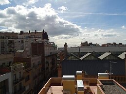 Feel at Sants Apartments
