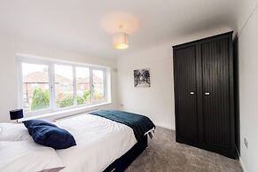 Hillfoot House