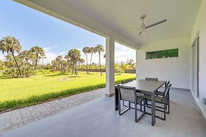 Pets Welcome - Home on 2.5 Acres in Naples!