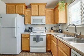 Townhome: Fire Pit & Bbq, 60 Mi to Zion Natl Park