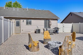 Townhome: Fire Pit & Bbq, 60 Mi to Zion Natl Park