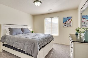 Townhome: Fire Pit & Bbq, 60 Mi to Zion Natl Park