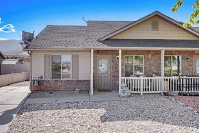 Townhome: Fire Pit & Bbq, 60 Mi to Zion Natl Park