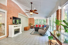 4 Mi to Uga: Pet-friendly Home in Athens