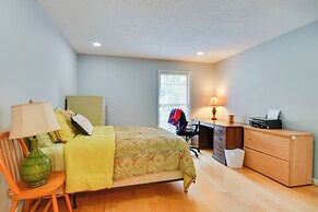 4 Mi to Uga: Pet-friendly Home in Athens