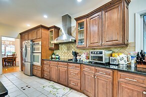 4 Mi to Uga: Pet-friendly Home in Athens