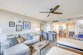 Steps to Beach & Boardwalk: Condo in Port Aransas!