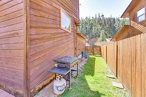 Walk to Ski Lift: Family-friendly Red River Haven!