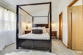 Near Medical Corridor: 'whimsy Wisconsin' Duplex