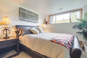 Near Medical Corridor: 'whimsy Wisconsin' Duplex