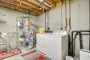 Near Medical Corridor: 'whimsy Wisconsin' Duplex
