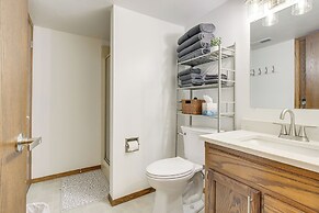 Near Medical Corridor: 'whimsy Wisconsin' Duplex