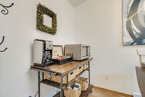 Near Medical Corridor: 'whimsy Wisconsin' Duplex