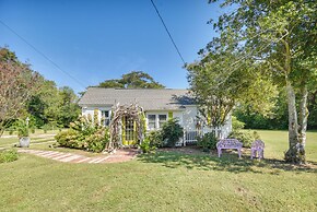 Bungalow w/ Large Yard: 8 Mi to Cape Charles Beach