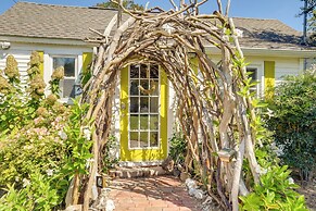 Bungalow w/ Large Yard: 8 Mi to Cape Charles Beach