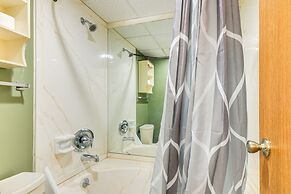 Walk to Brian Head Resort: Condo w/ Pool Access!