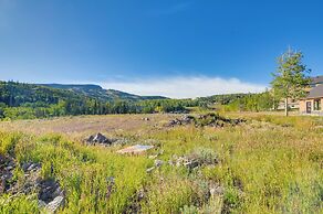 Walk to Brian Head Resort: Condo w/ Pool Access!