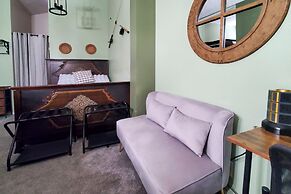 Walk to Brian Head Resort: Condo w/ Pool Access!