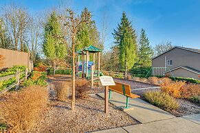 Game Room & Deck: Family-friendly Tumwater Gem