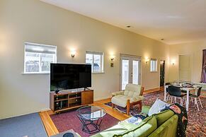 1 Mi to City Plaza: Family-friendly Chico Home
