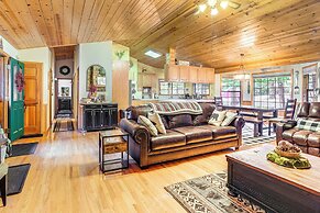 Fire Pit, Gazebo & Grill: Family Cabin in Arnold!