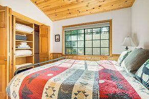 Fire Pit, Gazebo & Grill: Family Cabin in Arnold!