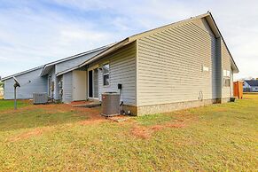 8 Mi to Neuse River: Cozy Gem in Havelock!