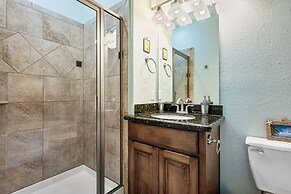 Outlaw's Inn 3 Bedroom Home