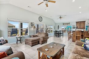 Outlaw's Inn 3 Bedroom Home