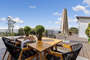 Serene Oceanview Escape With Expansive Deck 3 Bedroom Home