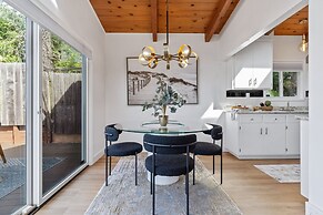 Serene Oceanview Escape With Expansive Deck 3 Bedroom Home