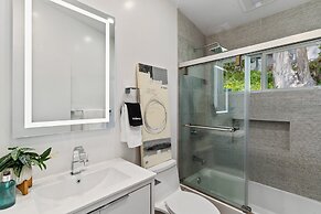 Serene Oceanview Escape With Expansive Deck 3 Bedroom Home