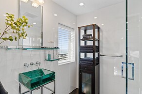 Serene Oceanview Escape With Expansive Deck 3 Bedroom Home