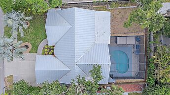 Casa De Flores 4 Bedroom Home